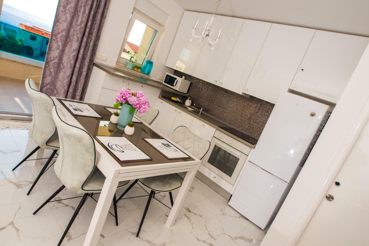 Apartment Mikulic มาคาร์สกา ภายนอก รูปภาพ