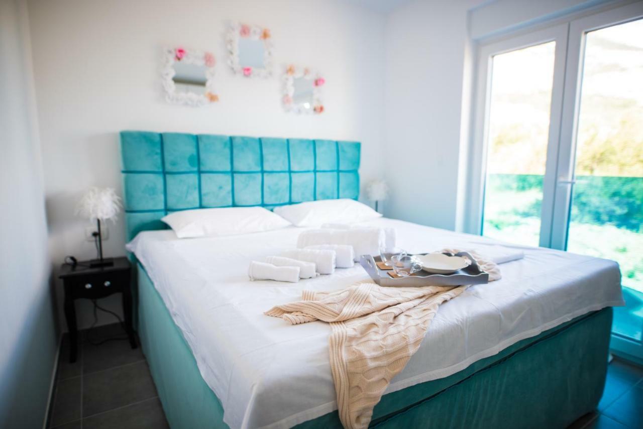 Apartment Mikulic มาคาร์สกา ภายนอก รูปภาพ